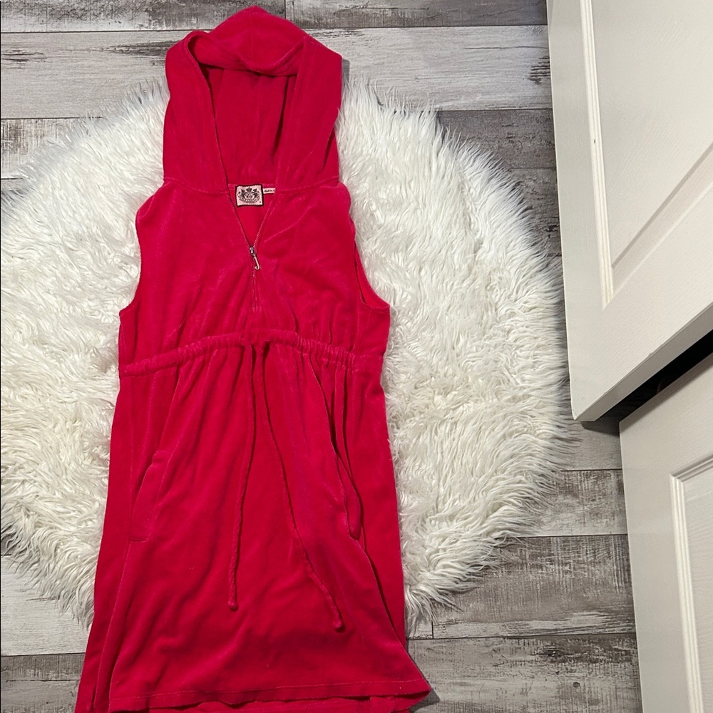 JUICY COUTURE Red Sleeveless Hooded Beach Coverup